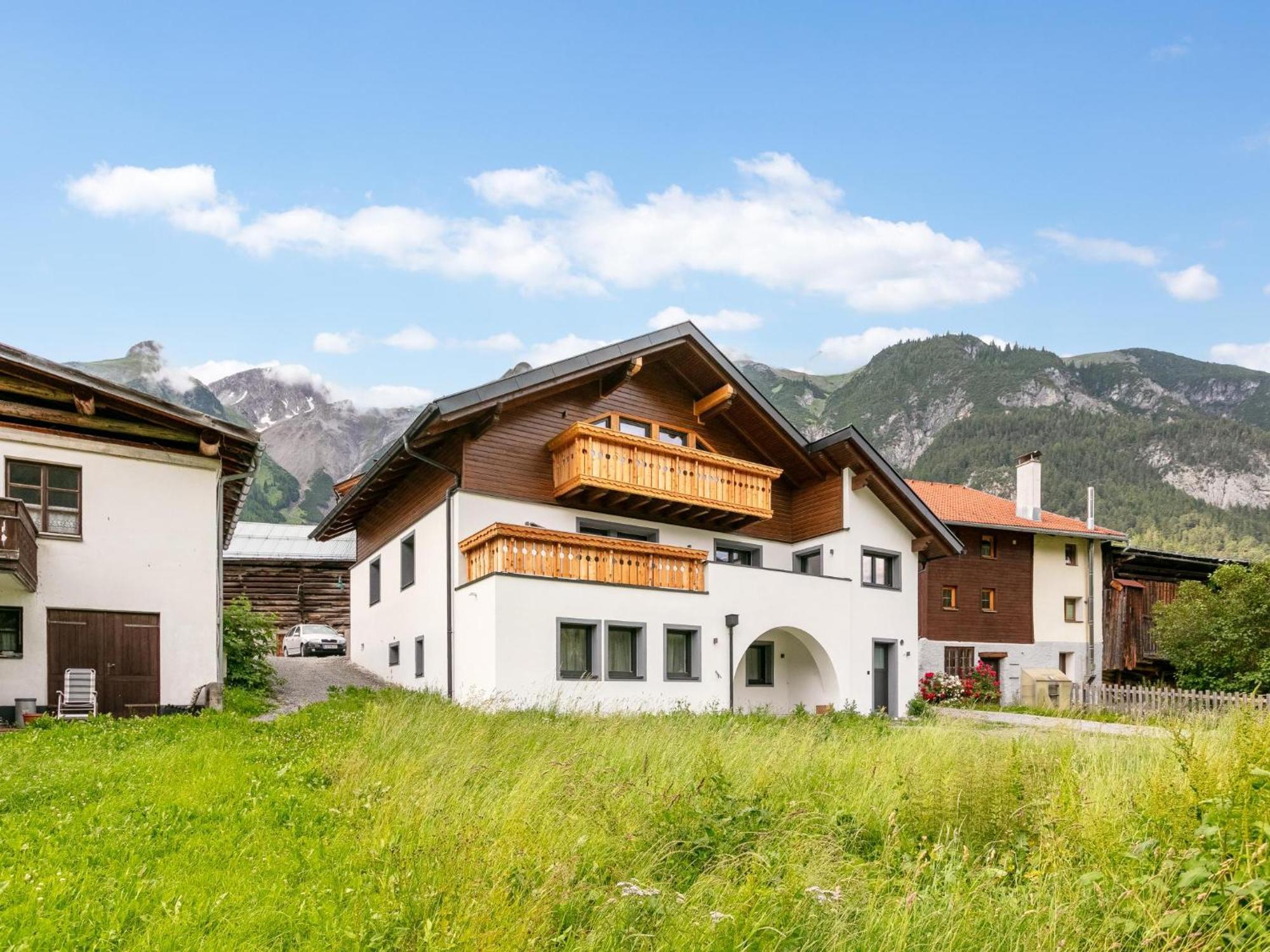 Alpenlodge Pettneu Lodge 2 Pettneu am Arlberg Exterior photo