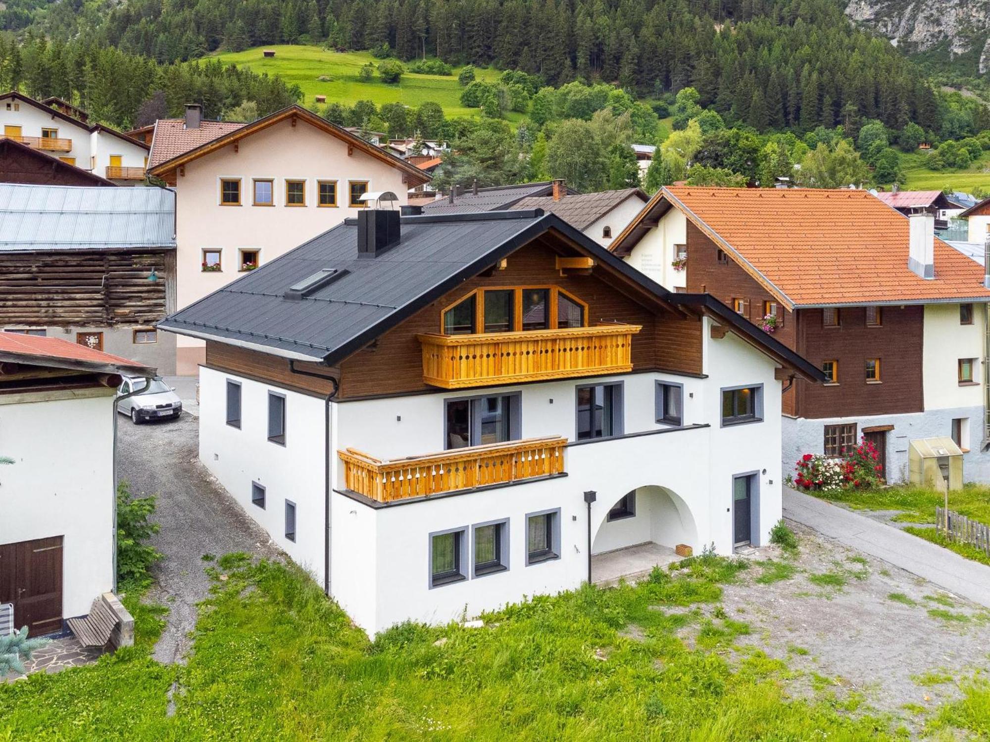 Alpenlodge Pettneu Lodge 2 Pettneu am Arlberg Exterior photo